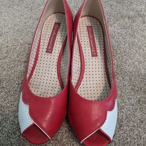 Red and White Peep-Toe Women's Heels - Classic Two-Tone Style